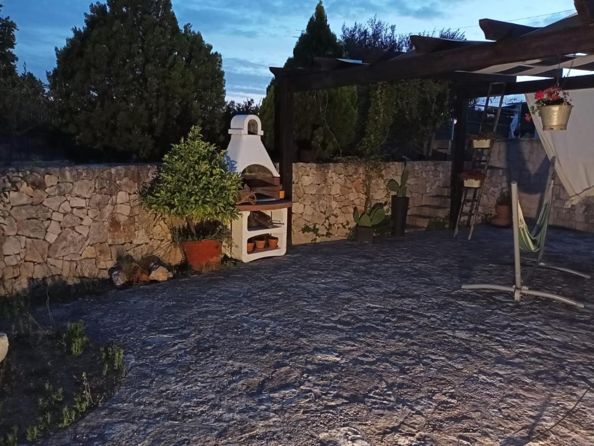 Trulli Domus Petra Villa Alberobello Exterior photo